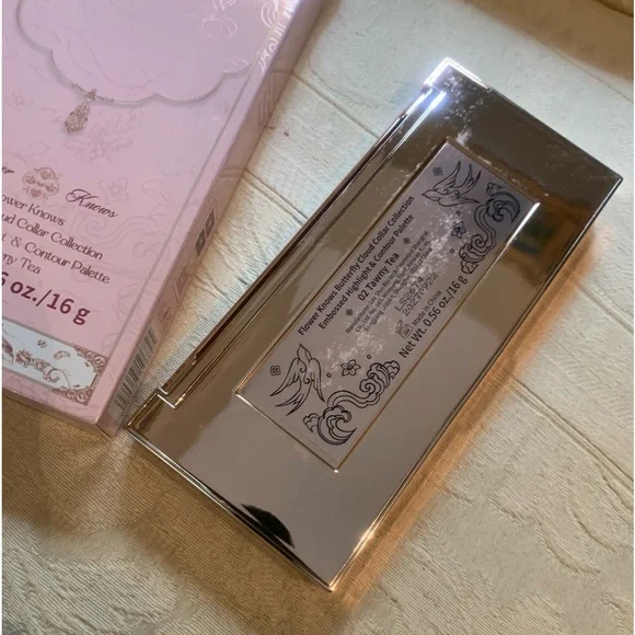 Flower Knows Makeup Butterfly Cloud Face Contour Palette Tawny Tea 02 BNIB - Picture 7 of 15